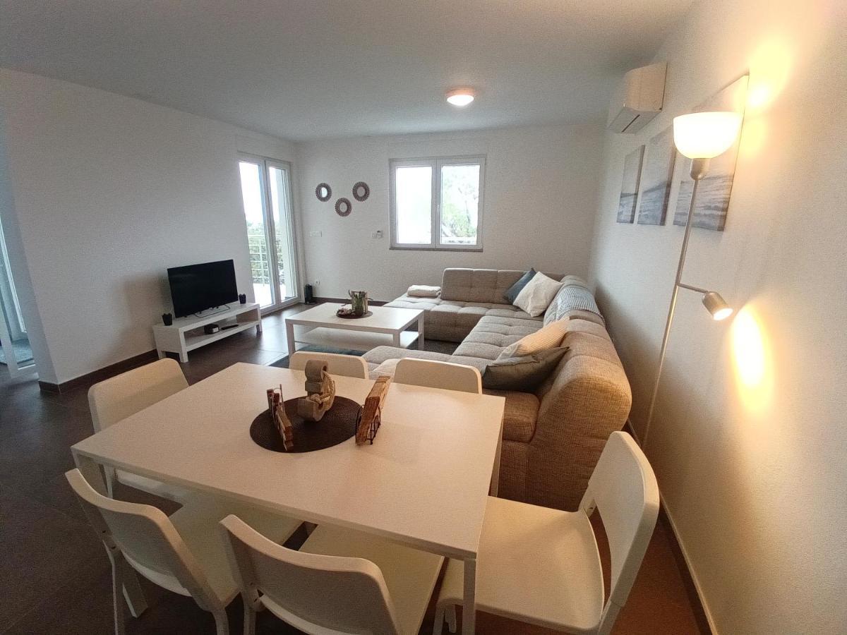 Searenity Pool Suite - Seafront Krmpote-Vodice Zewnętrze zdjęcie